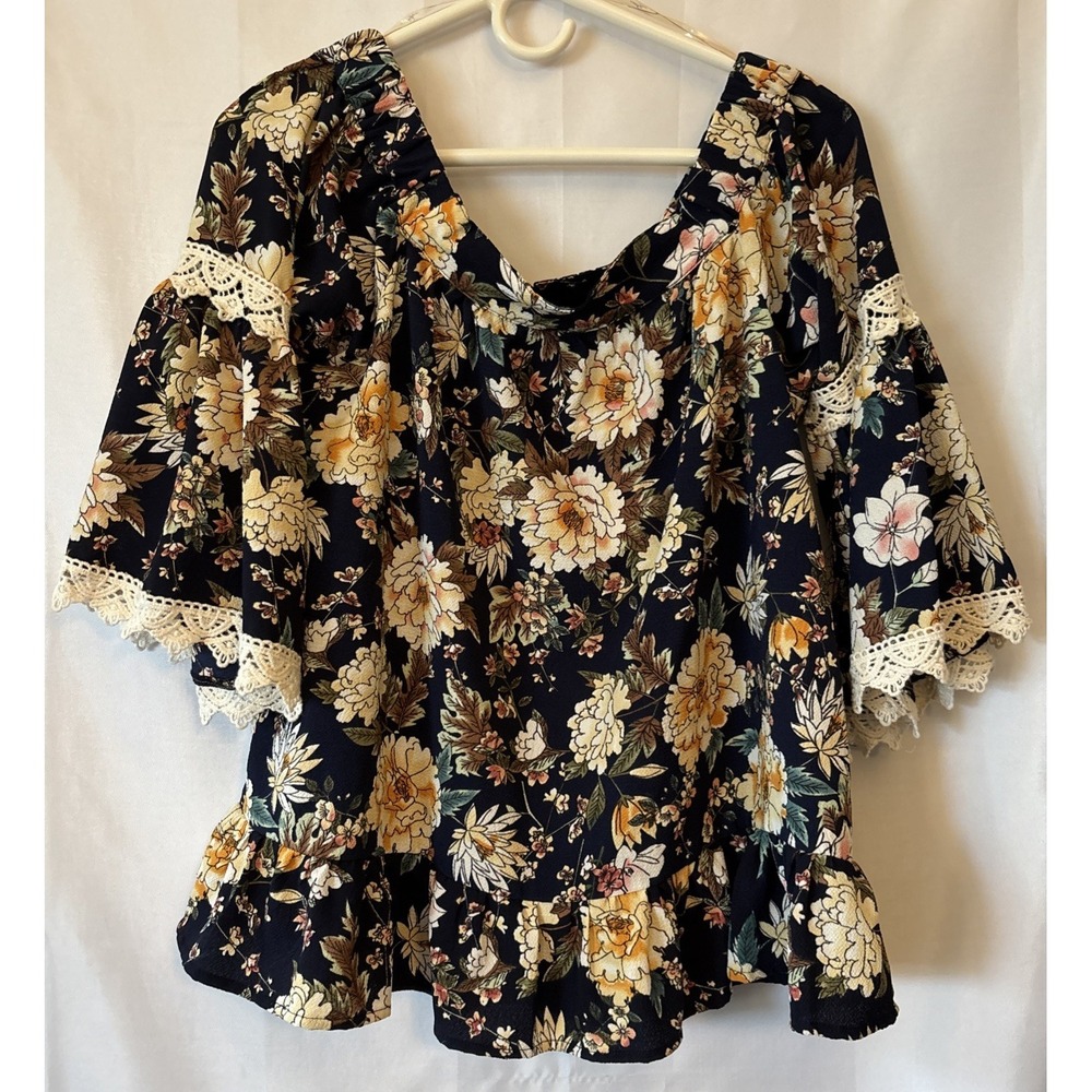 Umgee OTS Navy Floral Print 2‎ Tier Lace Ruffle Bell Sleeve Baby Peplum Blouse S